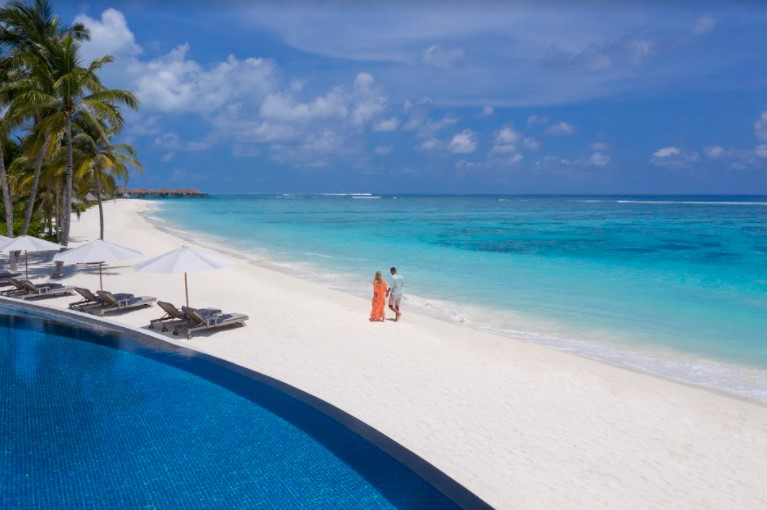 radisson-blu-resort-maldives-5